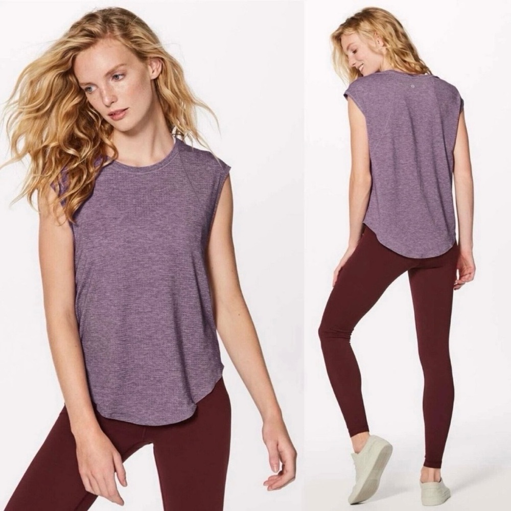 Lululemon Plank To Pike Short Sleeve Tank in Heathered Garnet Purple – Size 4